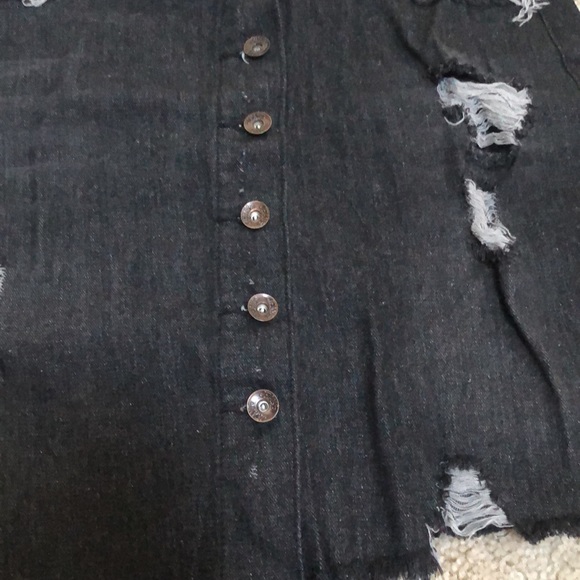 Black denim skirt - Picture 3 of 8
